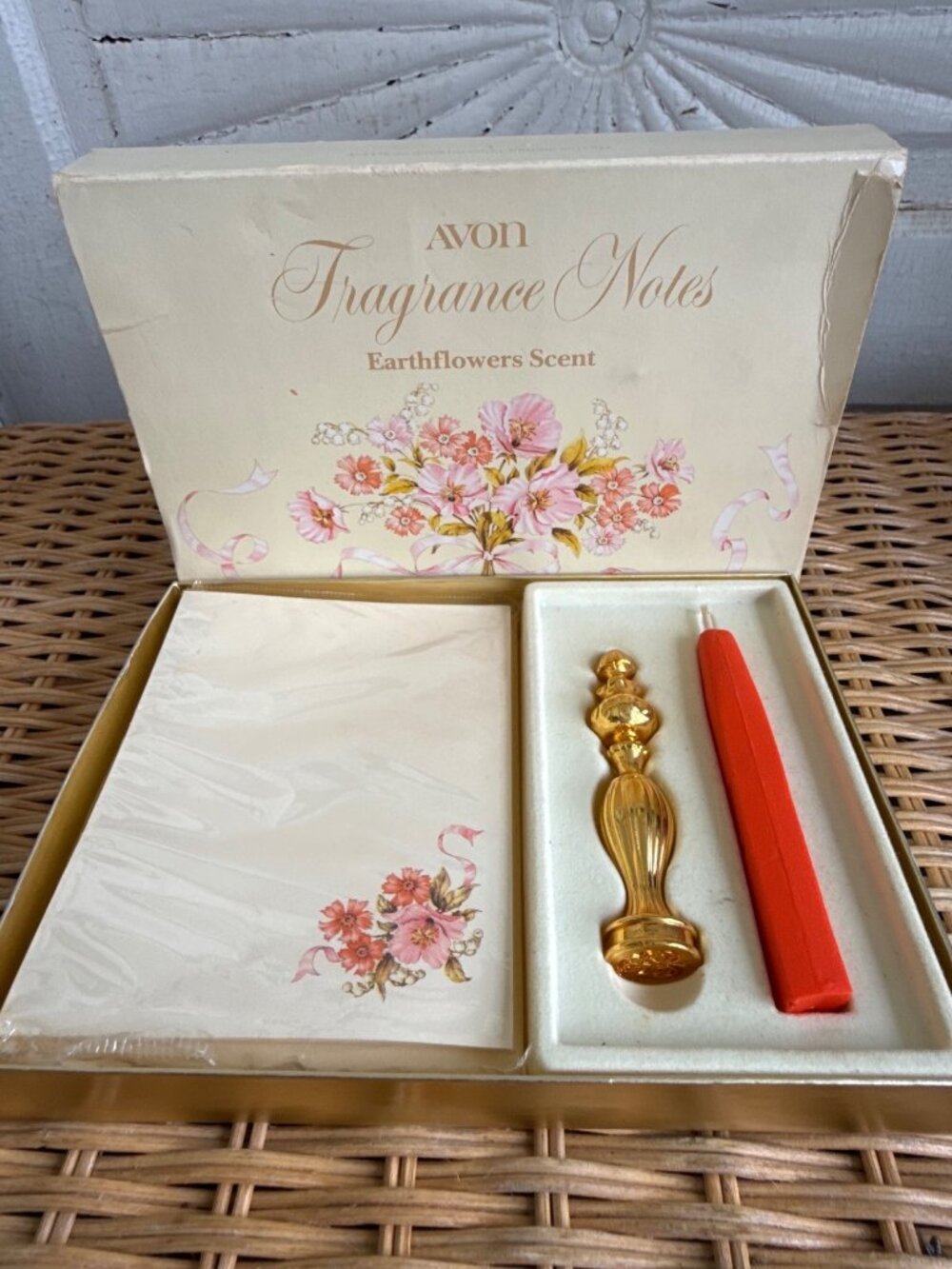 Vintage 70s Avon Frangrance Notes Stationary Earthflowers Wax Seal NOS